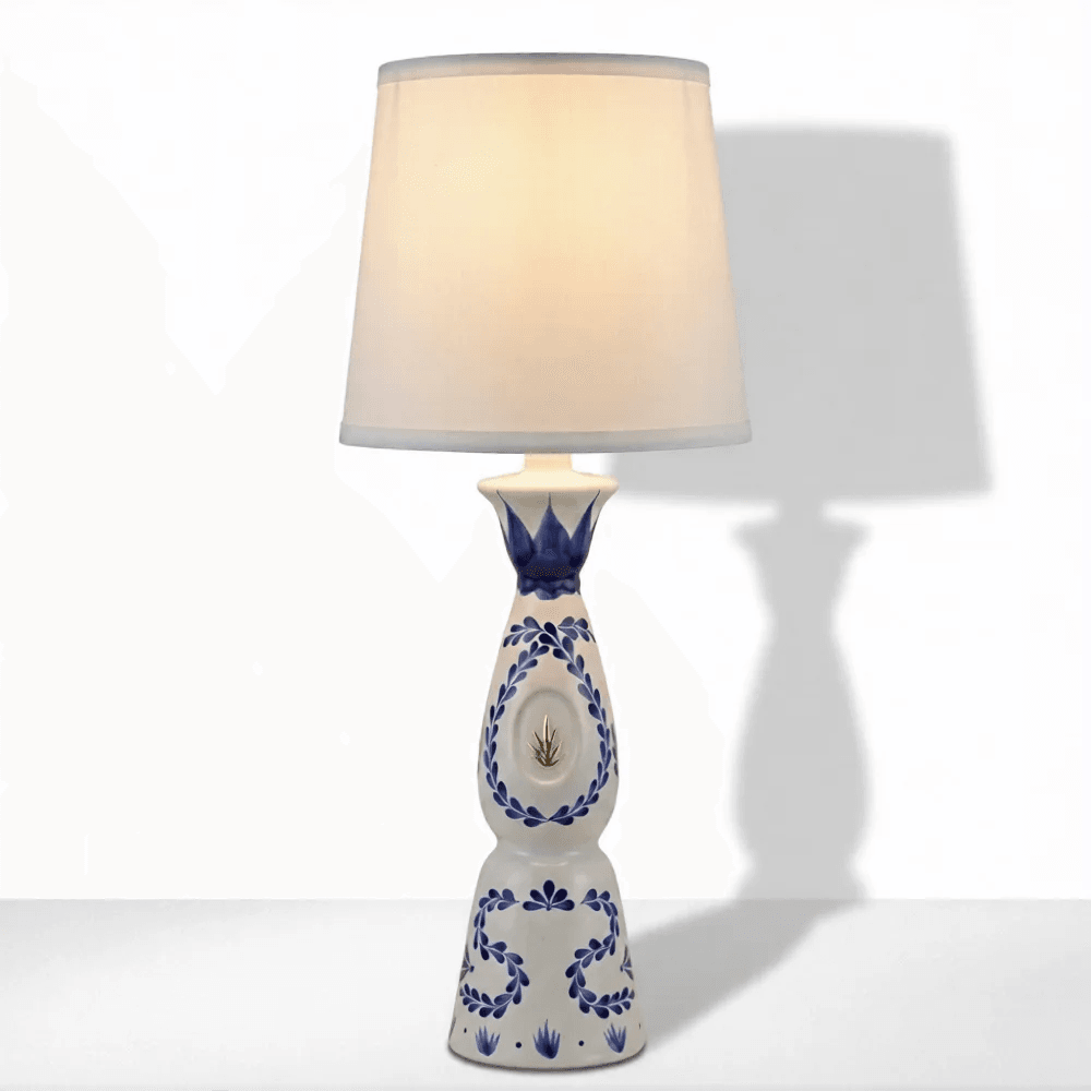 The finished Bottle Aura table lamp.
